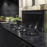 S010ar-um-nero-marquinia-kitchen-amb33-shiny